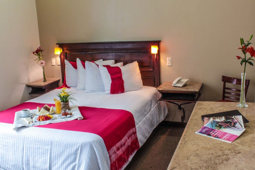 Hotel Misión Catedral Morelia Centro